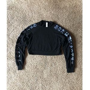 Long Sleeve Crop Top